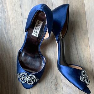 Badgley Mischka open toe pumps